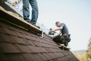 Local Roofers in Village Of The Hills, TX